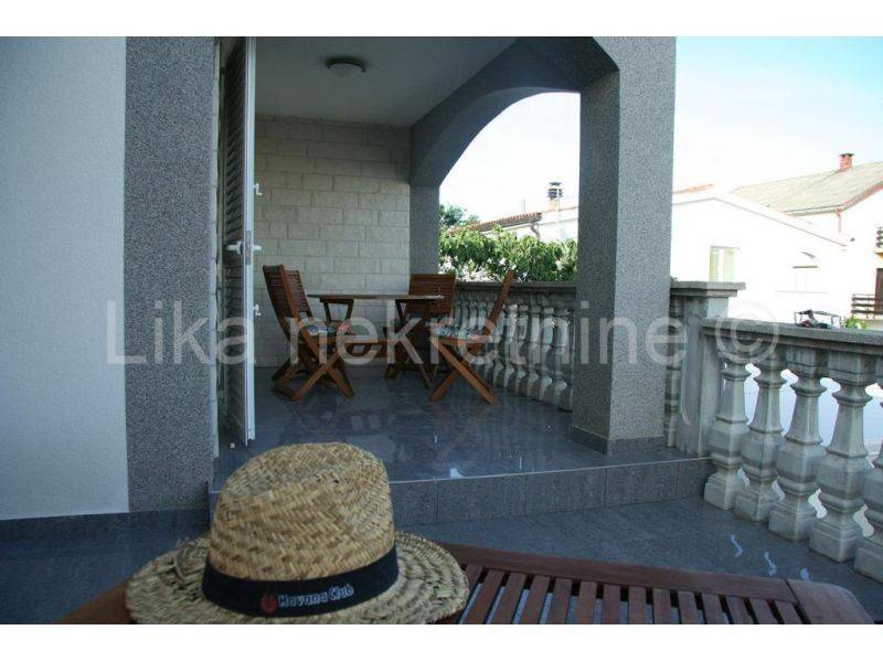 Apartmanska kuća, Prodaja, Privlaka, Privlaka
