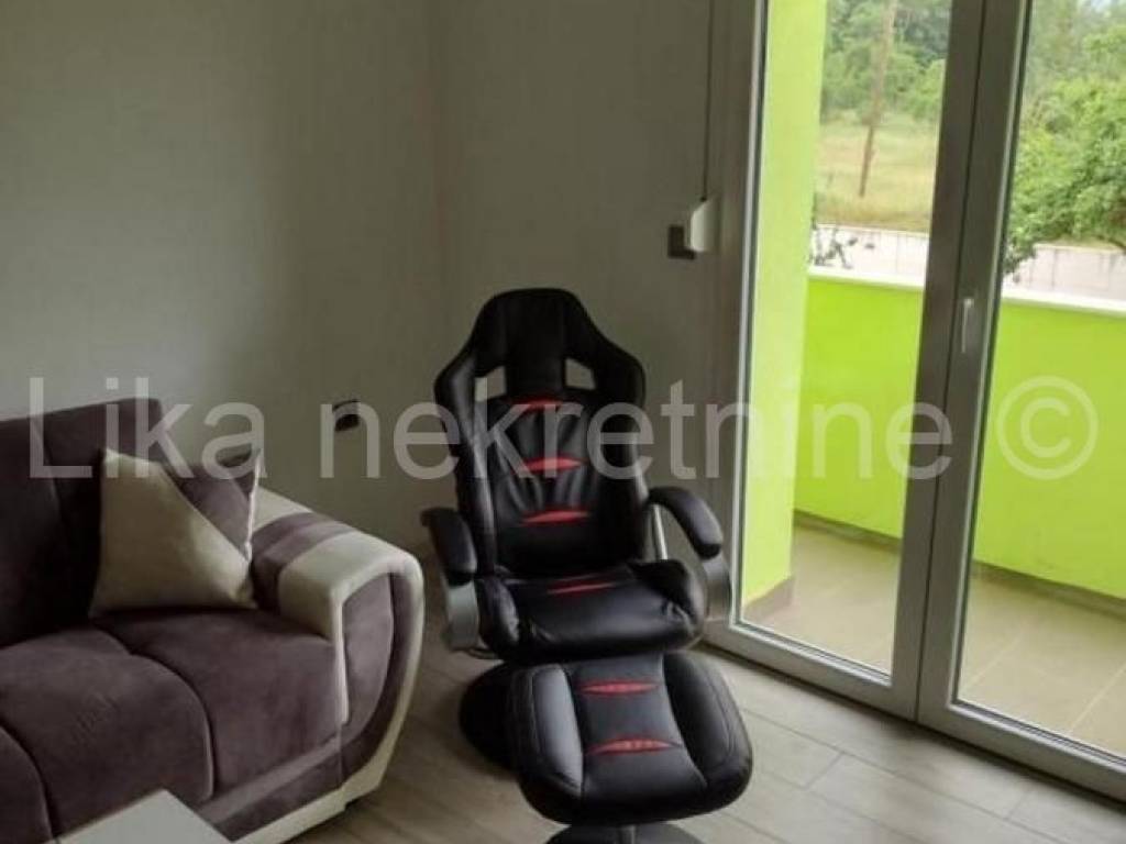 Kuća - Vila u prirodi, Prodaja, Lovinac, Štikada