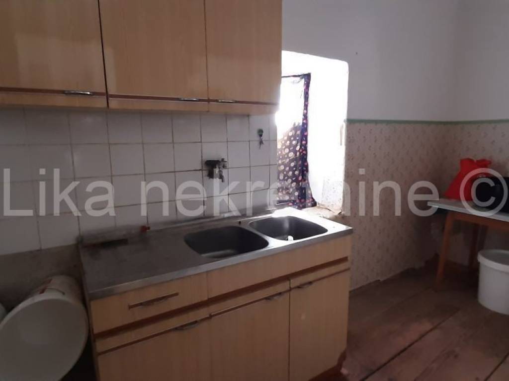Poslovna zgrada, Prodaja, Brinje, Brinje