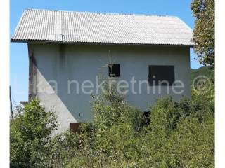Kuća devastirana u Domovinskom ratu , Prodaja, Otočac, Doljani