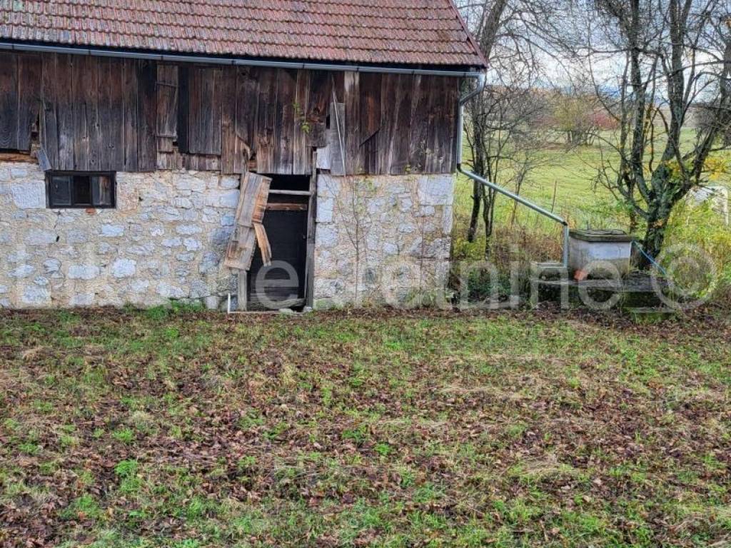 Kuća u prirodi, Prodaja, Brinje, Vodoteč