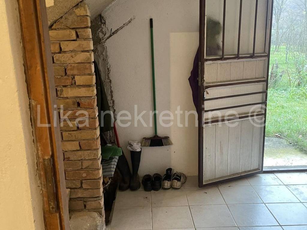Vikendica u prirodi, Prodaja, Gračac, Neteka