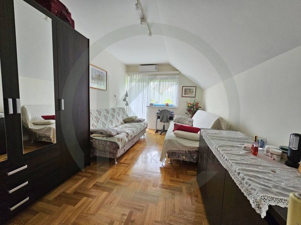 Samostojeća kuća, Prodaja, Zagreb - Okolica, Donji Trpuci