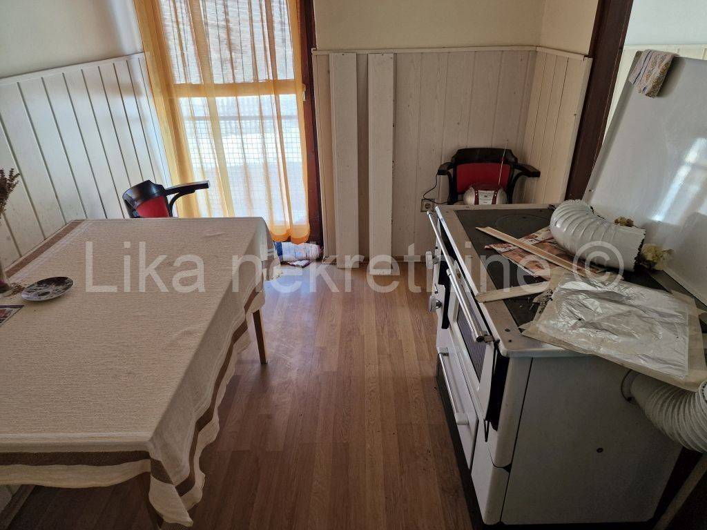 Stan u zgradi, Prodaja, Plitvička jezera, Korenica