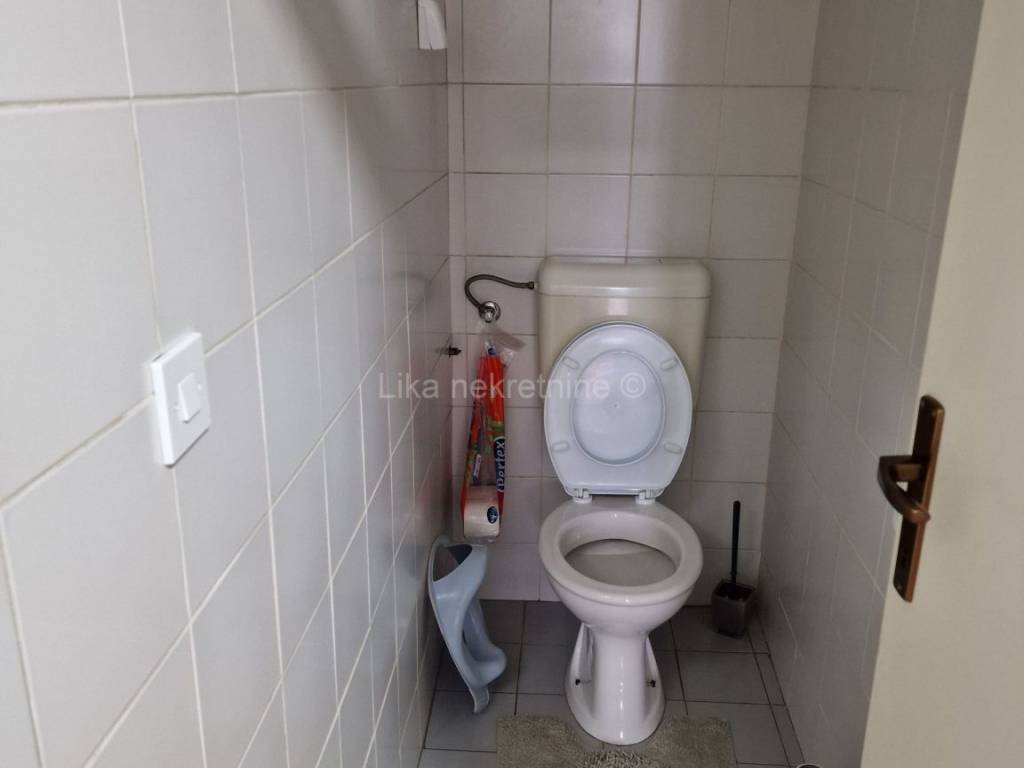 Stan u zgradi, Prodaja, Plitvička jezera, Korenica