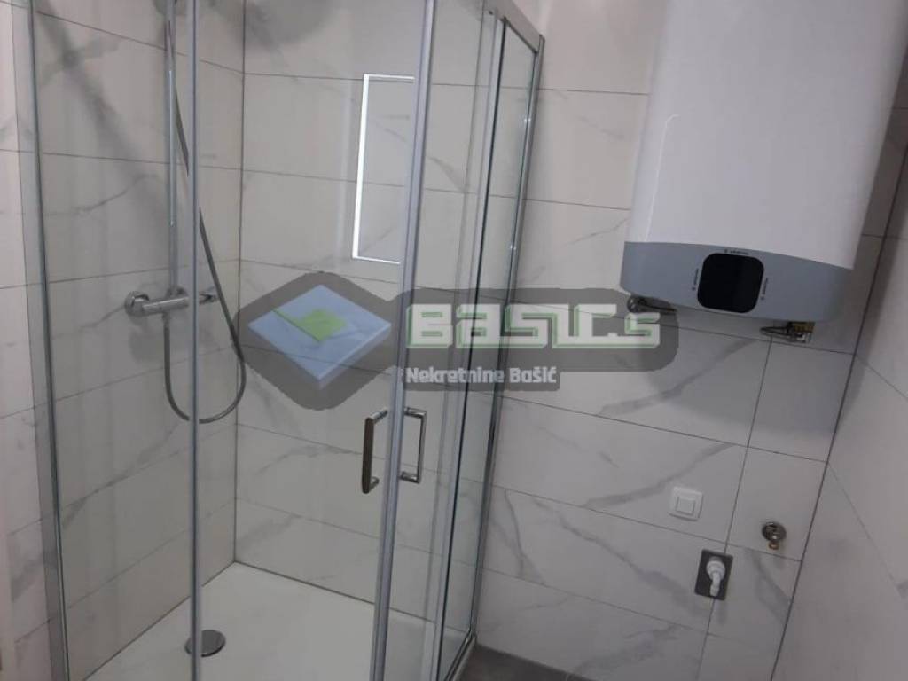 Apartman na moru, Prodaja, Kolan, Mandre