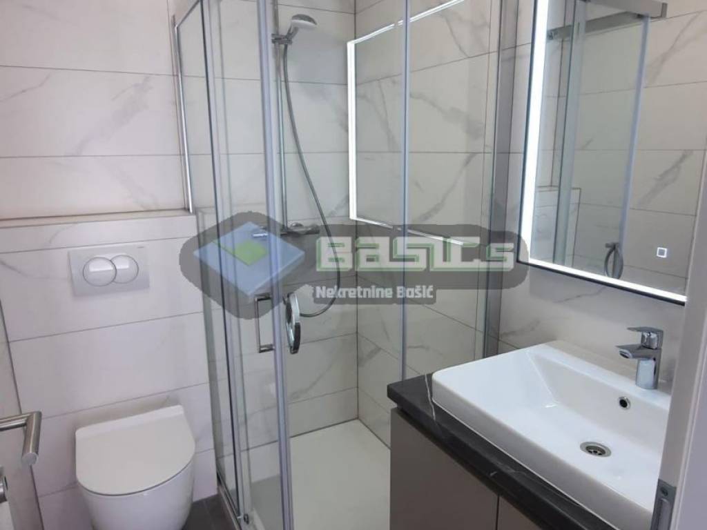 Apartman na moru, Prodaja, Kolan, Mandre