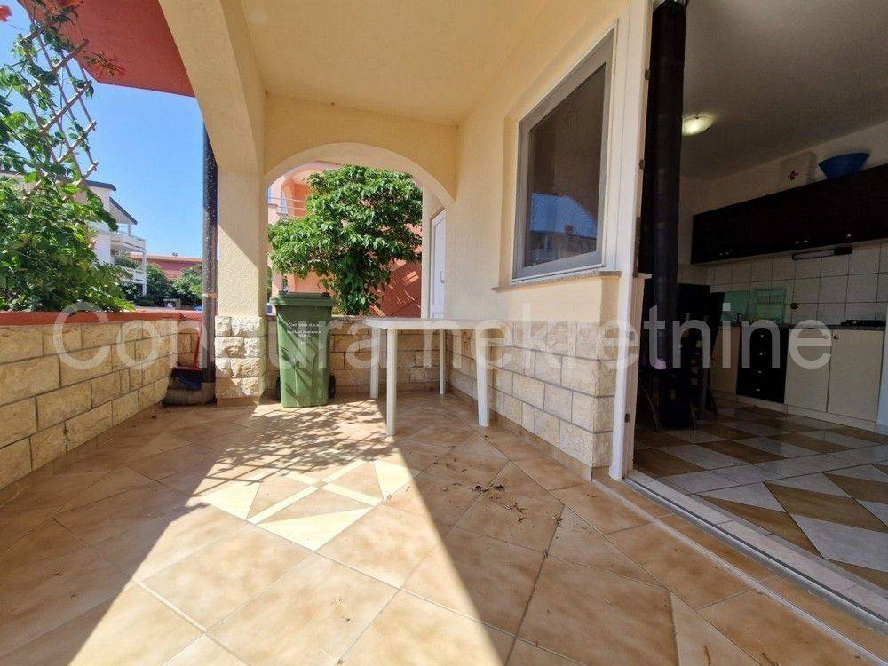 Apartman na moru, Prodaja, Vir, Vir