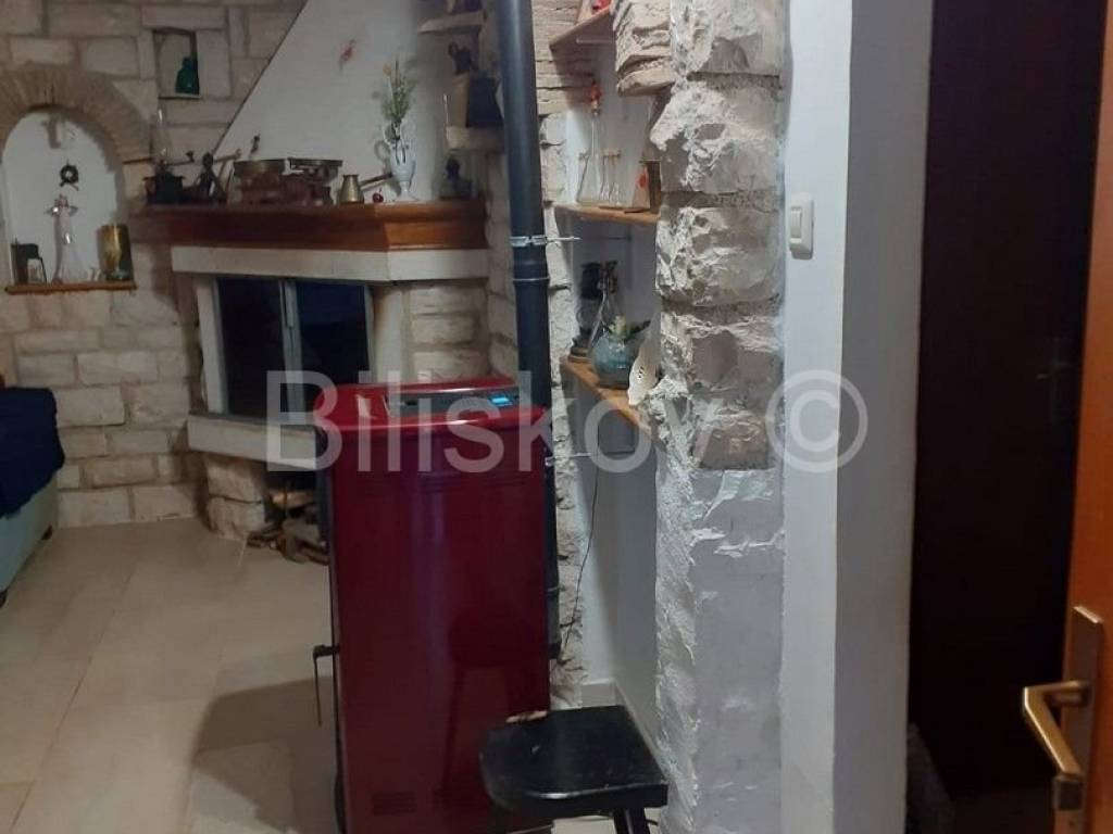 Stan u kući, Prodaja, Novigrad, Bužinija