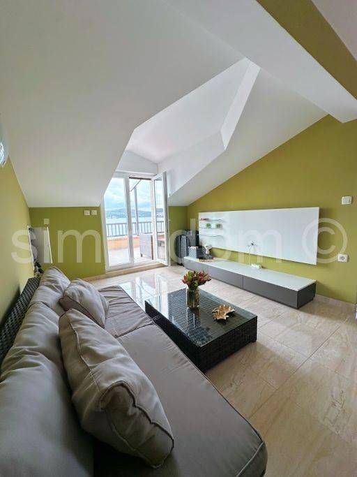 Apartmanska kuća, Prodaja, Rogoznica, Rogoznica