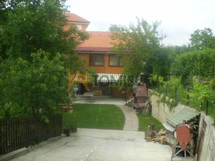 32859731.jpg
