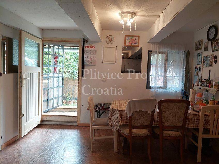 Obiteljska kuća, Prodaja, Barilovići, Koransko Selo