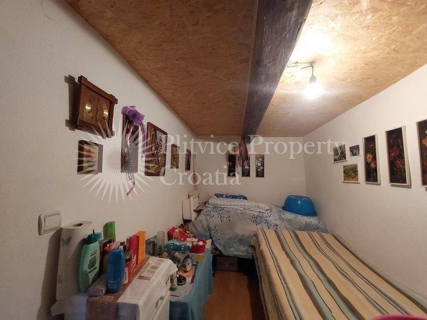 Obiteljska kuća, Prodaja, Barilovići, Koransko Selo