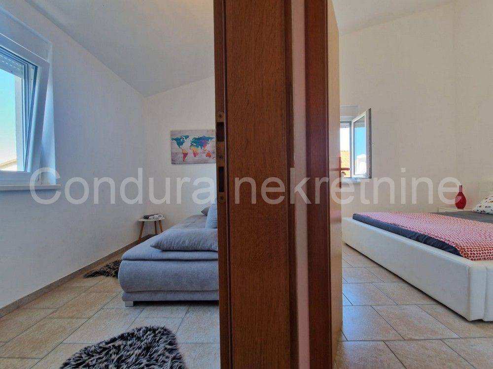 Apartman na moru, Prodaja, Vir, Vir