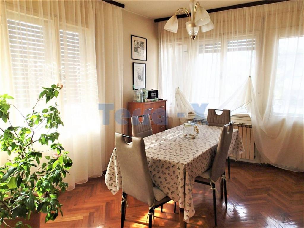 Dvojna kuća, Prodaja, Zagreb, Maksimir