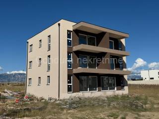 Apartman na moru, Prodaja, Povljana, Povljana