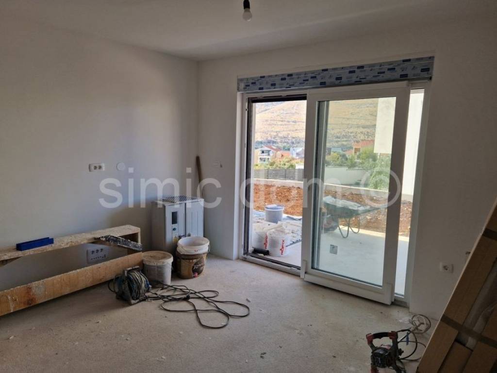 Apartman na moru, Prodaja, Okrug, Okrug Gornji