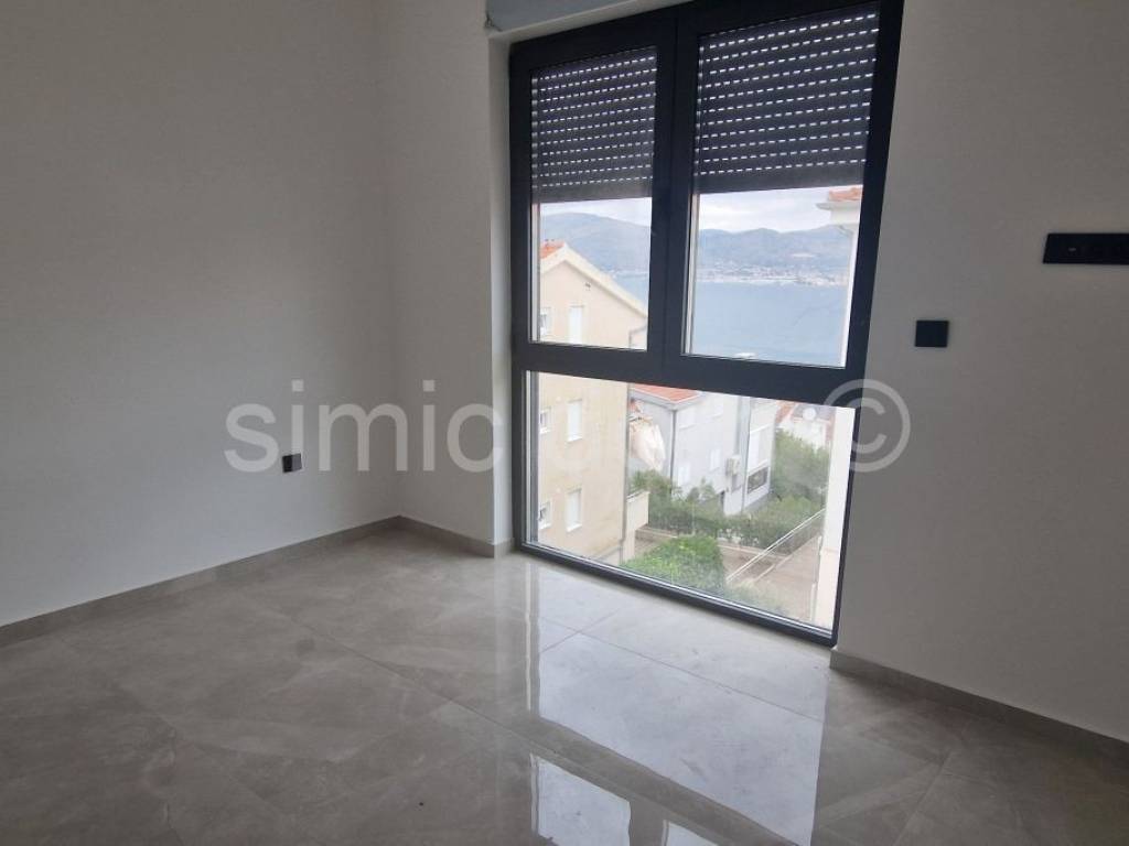 Apartman na moru, Prodaja, Okrug, Okrug Gornji