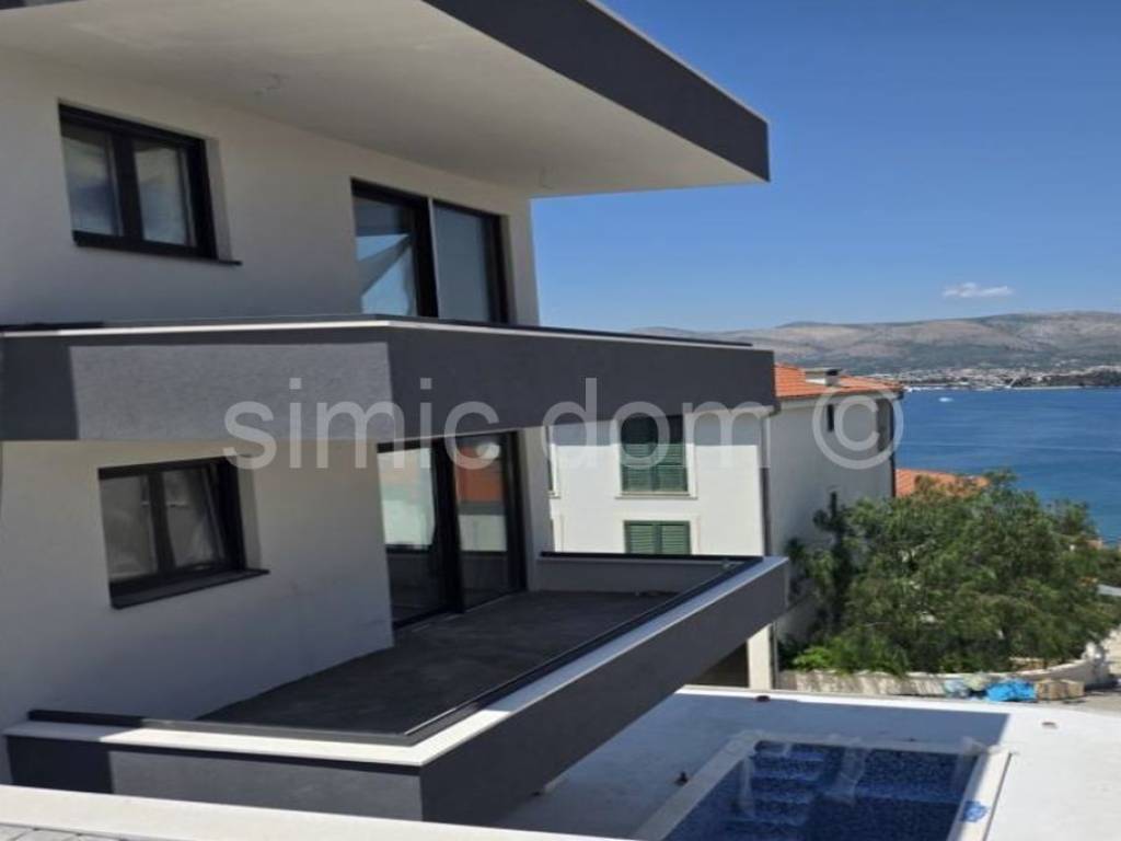 Apartman na moru, Prodaja, Okrug, Okrug Gornji
