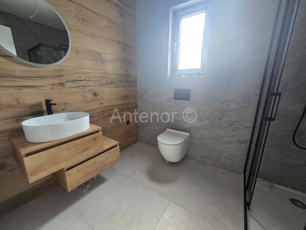 Apartman na moru, Prodaja, Privlaka, Privlaka