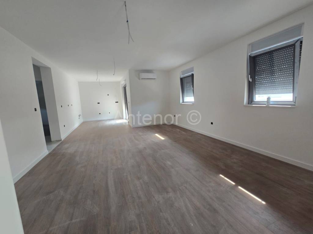 Apartman na moru, Prodaja, Privlaka, Privlaka