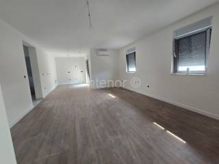 Apartman na moru, Prodaja, Privlaka, Privlaka