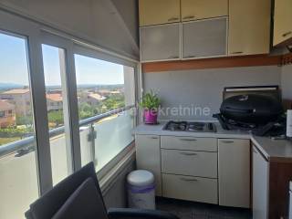 Apartman na moru, Prodaja, Nin, Nin