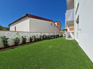 Apartman na moru, Prodaja, Vir, Vir