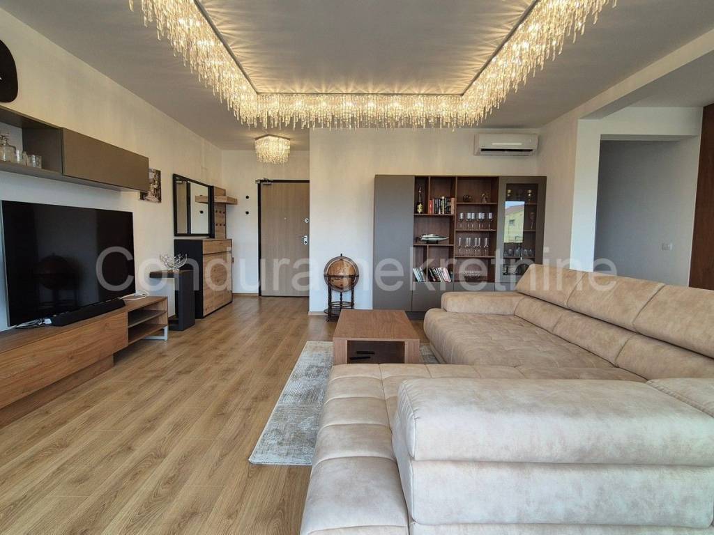 Apartman na moru, Prodaja, Vrsi, Zukve
