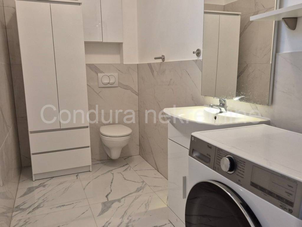 Apartman na moru, Prodaja, Vrsi, Zukve