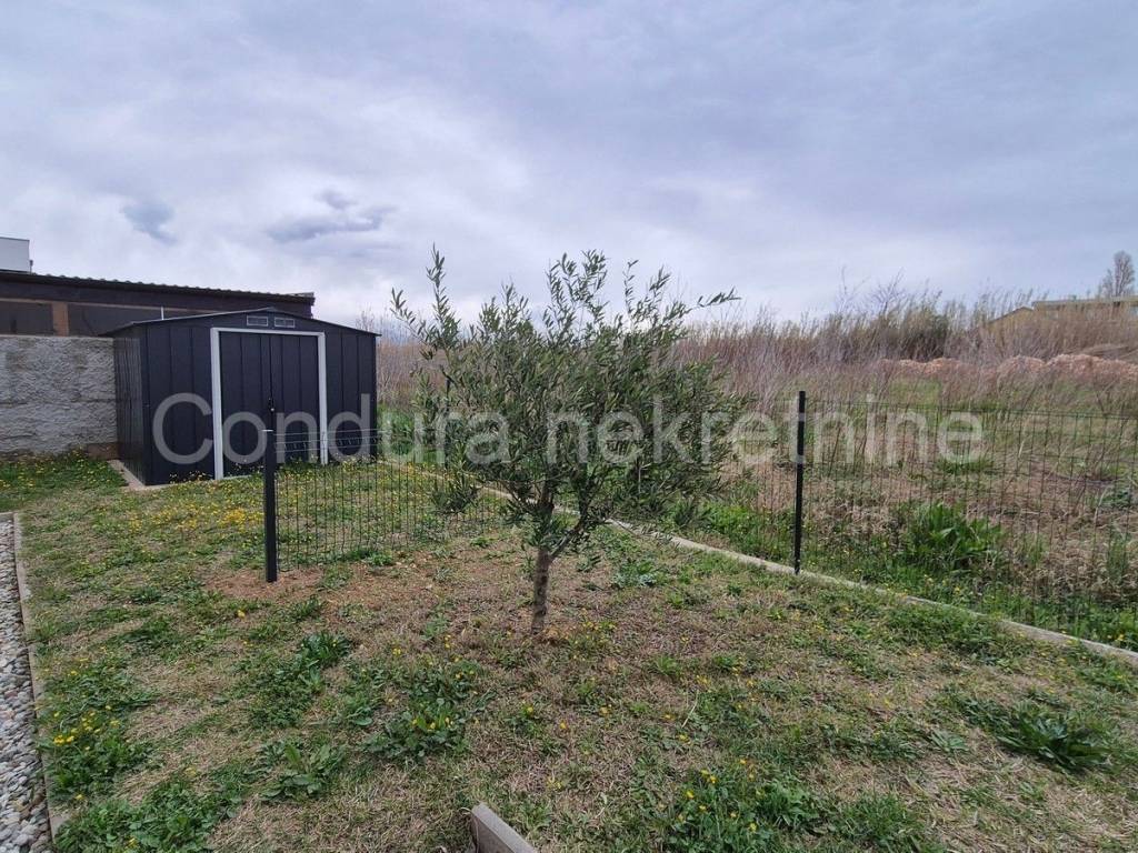 Apartman na moru, Prodaja, Vrsi, Zukve