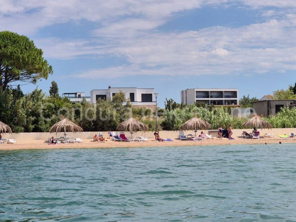 Apartman na moru, Prodaja, Vrsi, Zukve