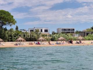 Apartman na moru, Prodaja, Vrsi, Zukve