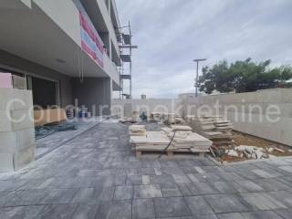 Apartman na moru, Prodaja, Povljana, Povljana