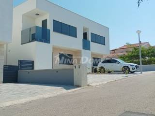 Dvojna kuća, Prodaja, Vir, Vir