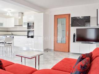 Stan u zgradi, Prodaja, Porec, Porec