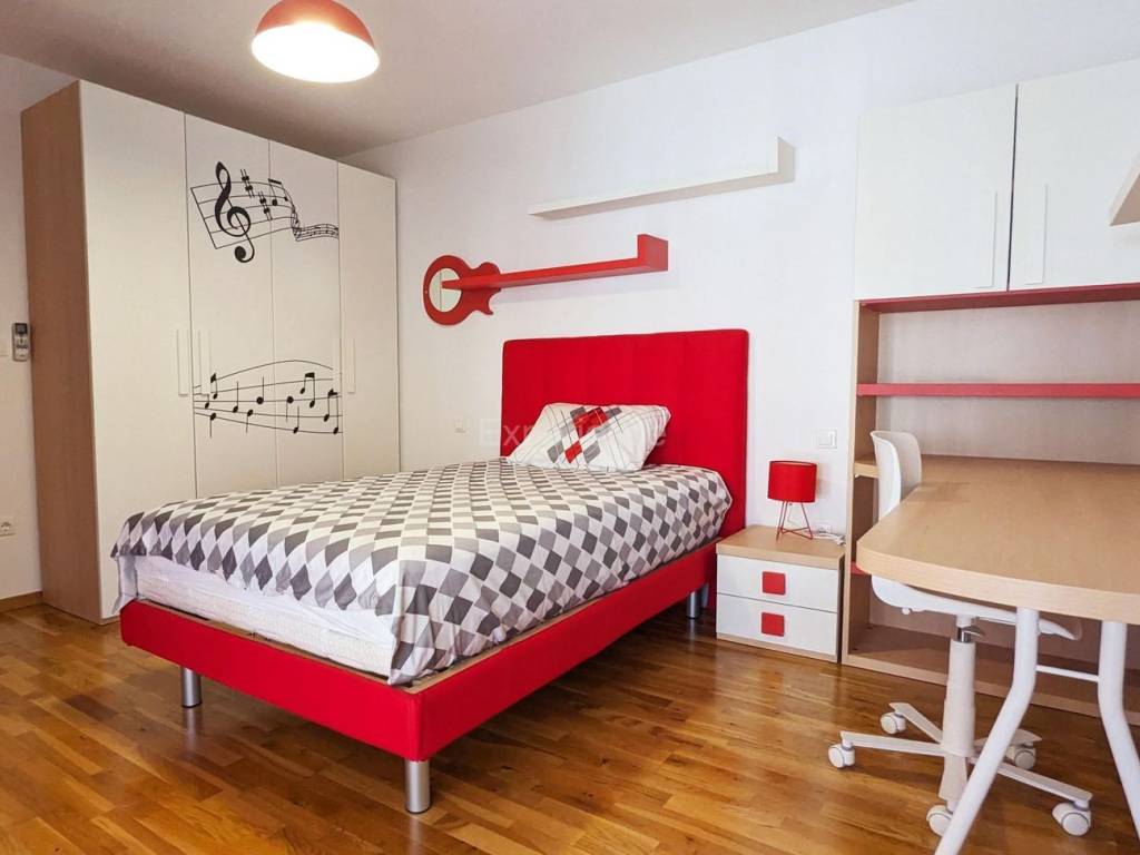 Stan u zgradi, Prodaja, Porec, Porec