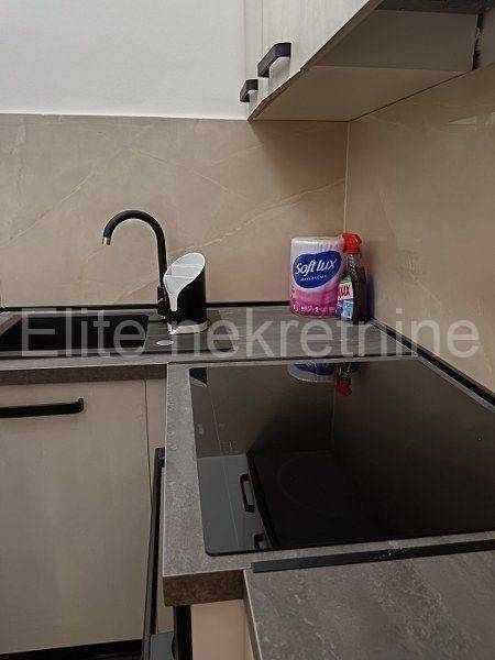 Stan u zgradi, Najam, Rijeka, Centar