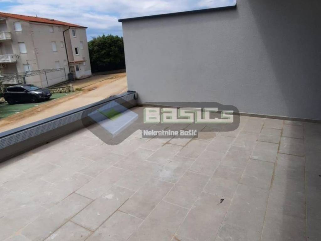 Apartman na moru, Prodaja, Kolan, Mandre