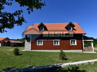 Apartmanska kuća, Prodaja, Saborsko, Saborsko
