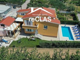 Kastela, Kastel Luksic