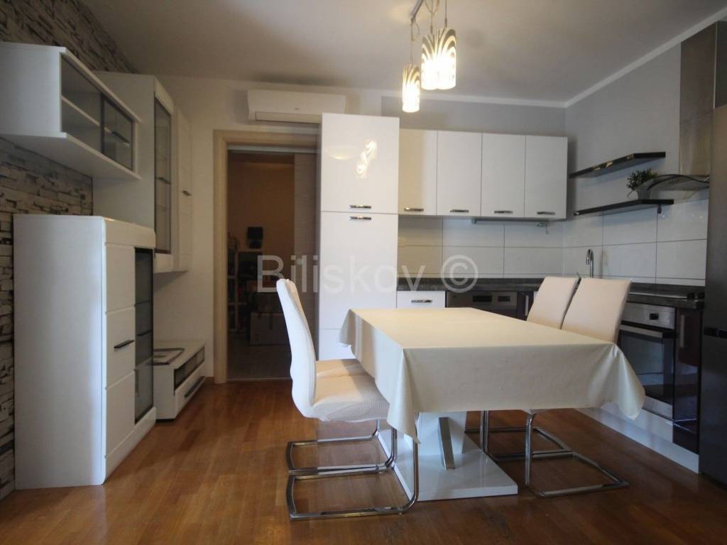 Stan u zgradi, Prodaja, Split, Split