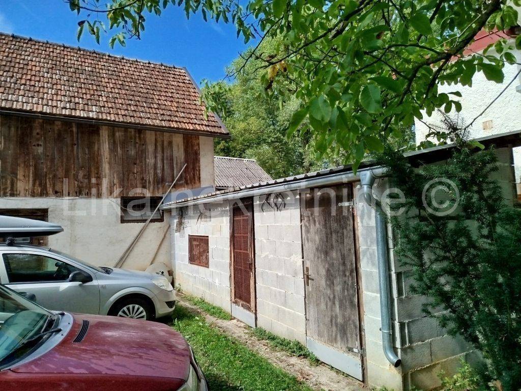 Obiteljska kuća, Prodaja, Otočac, Ličko Lešće