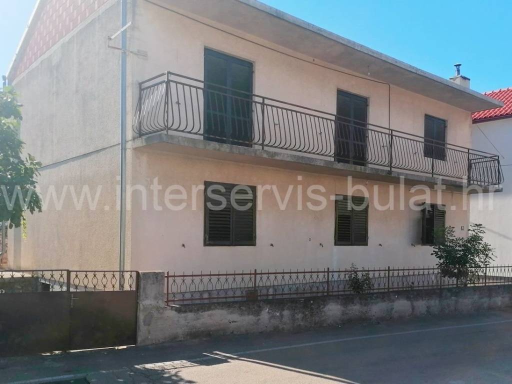Samostojeća kuća, Prodaja, Pirovac, Pirovac