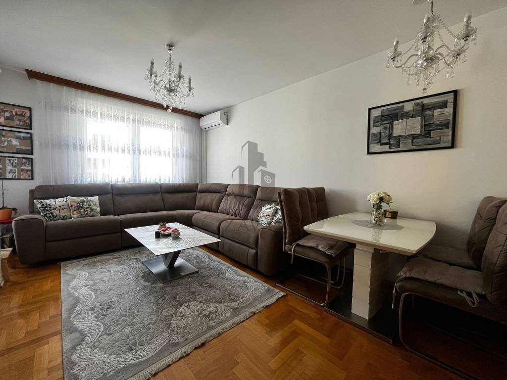 Stan u zgradi, Prodaja, Zagreb, Stenjevec