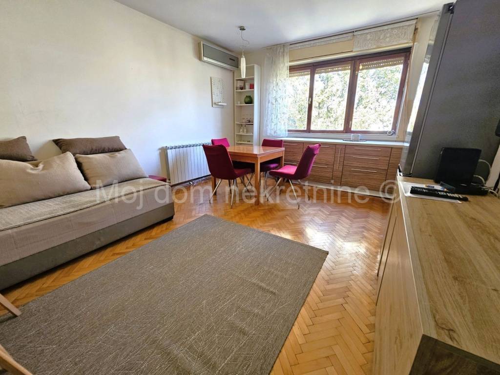Stan u zgradi, Najam, Zagreb, Pešćenica - Žitnjak