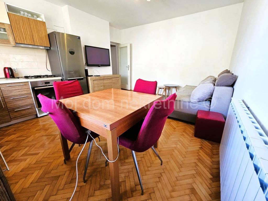 Stan u zgradi, Najam, Zagreb, Pešćenica - Žitnjak