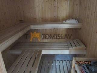 181851021.jpg