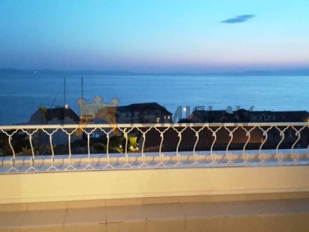 Vila, Prodaja, Dugi rat, Dugi Rat