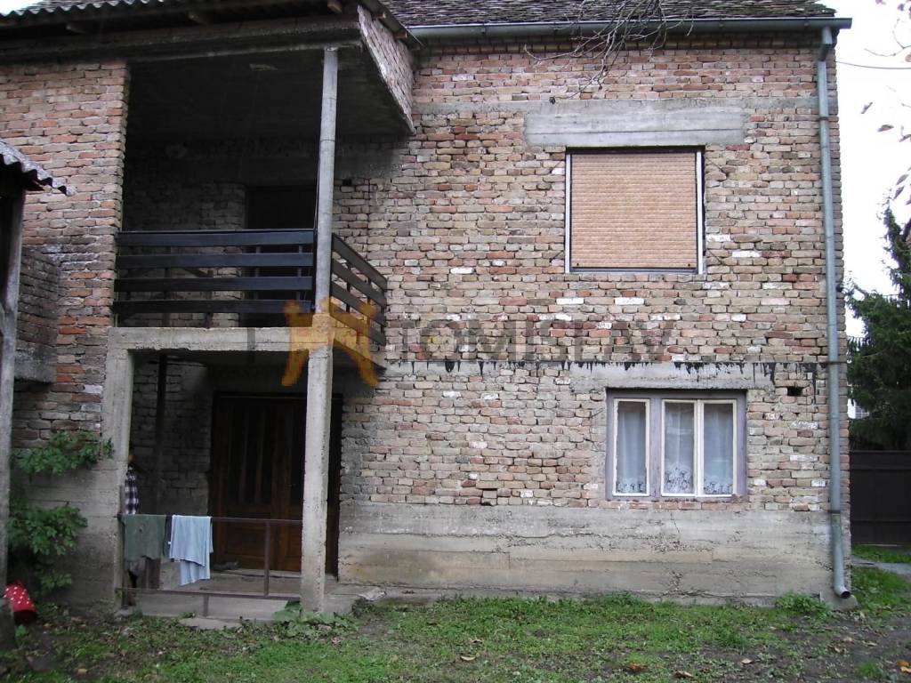 181852036.jpg